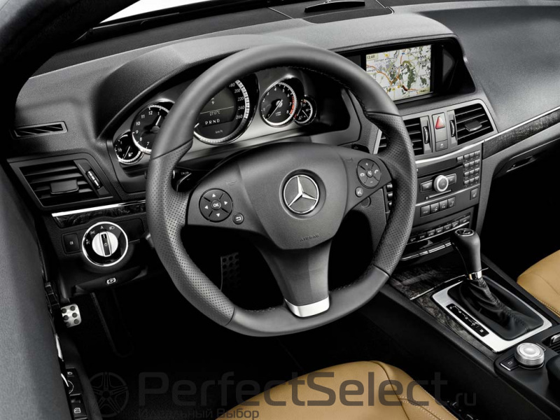 Спортивное рулевое колесо AMG, С 3-мя спицами, с переключателями передач