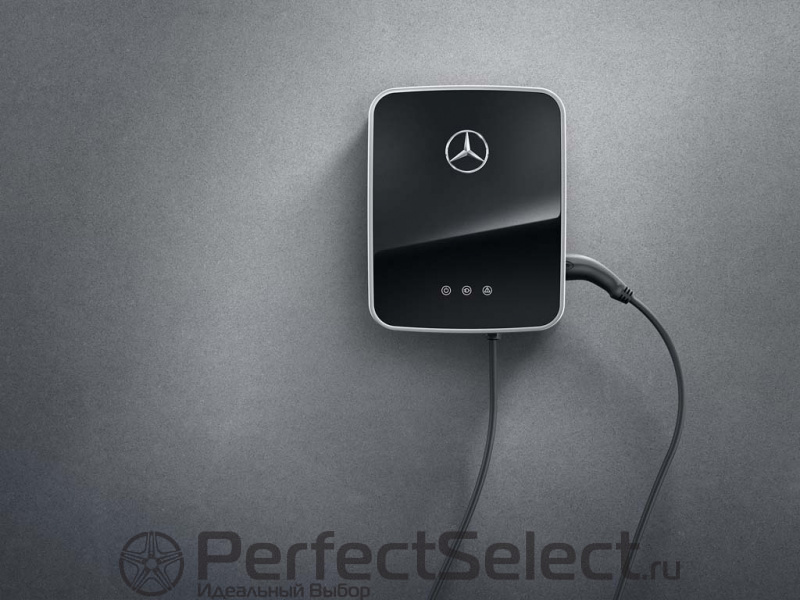 Настенное зарядное устройство Mercedes-Benz с несъемным зарядным кабелем
